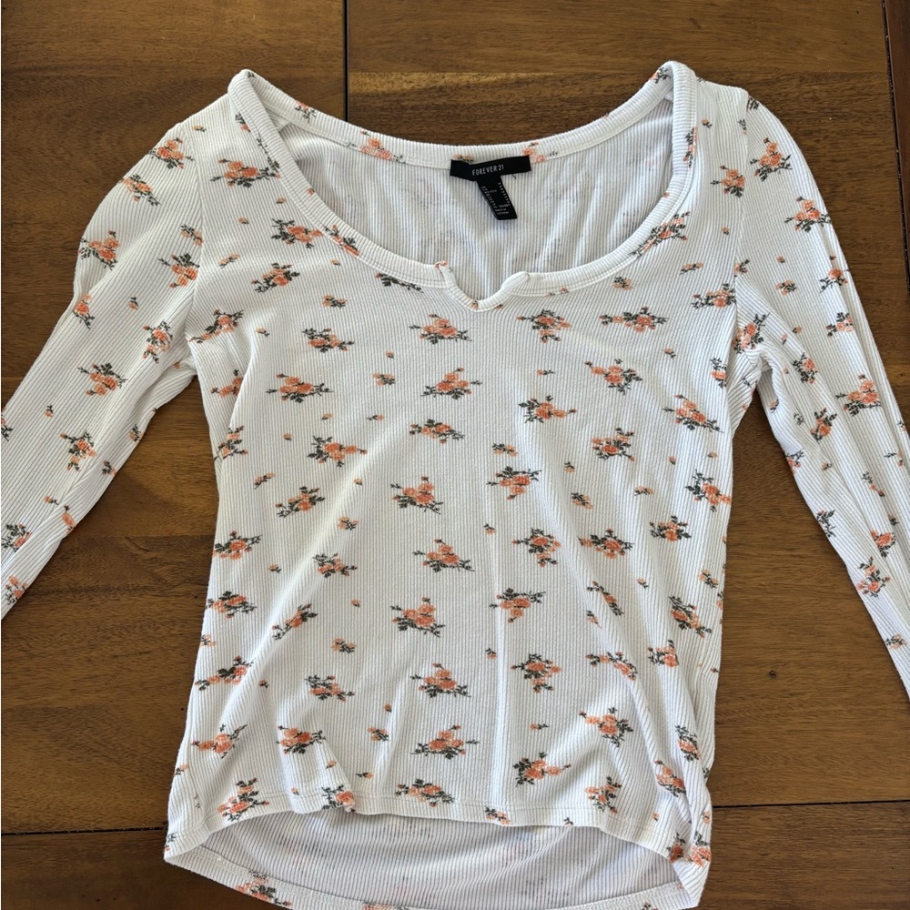 Forever 21 Coquette White and Orange Flower Fitted Long Sleeve Top
